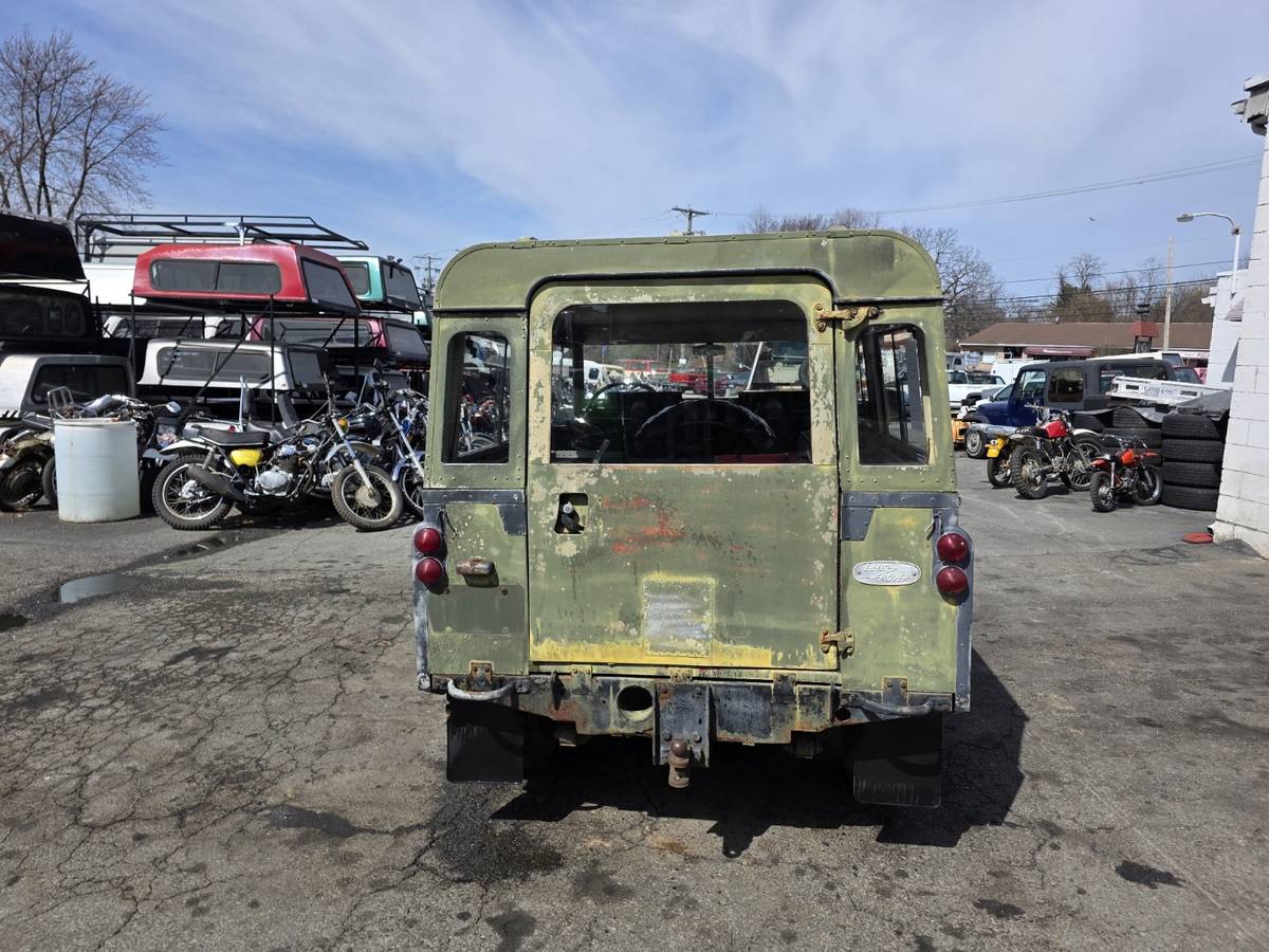 Land-rover-series-2-1966-green-21