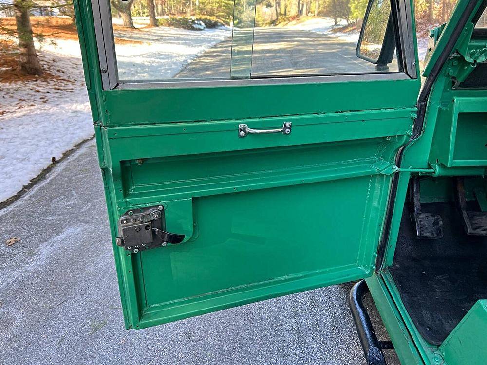 Land-rover-series-ii-1961-green-5
