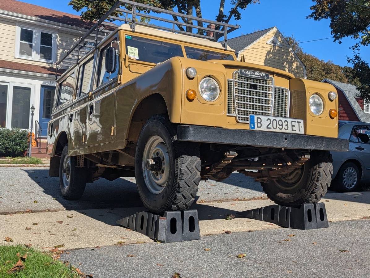 Land-rover-series-iii-109-diesel-1981-18
