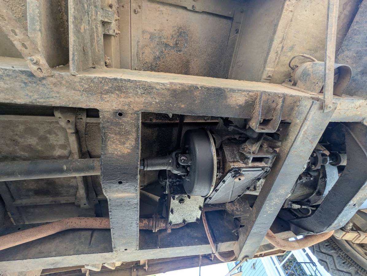 Land-rover-series-iii-109-diesel-1981-5