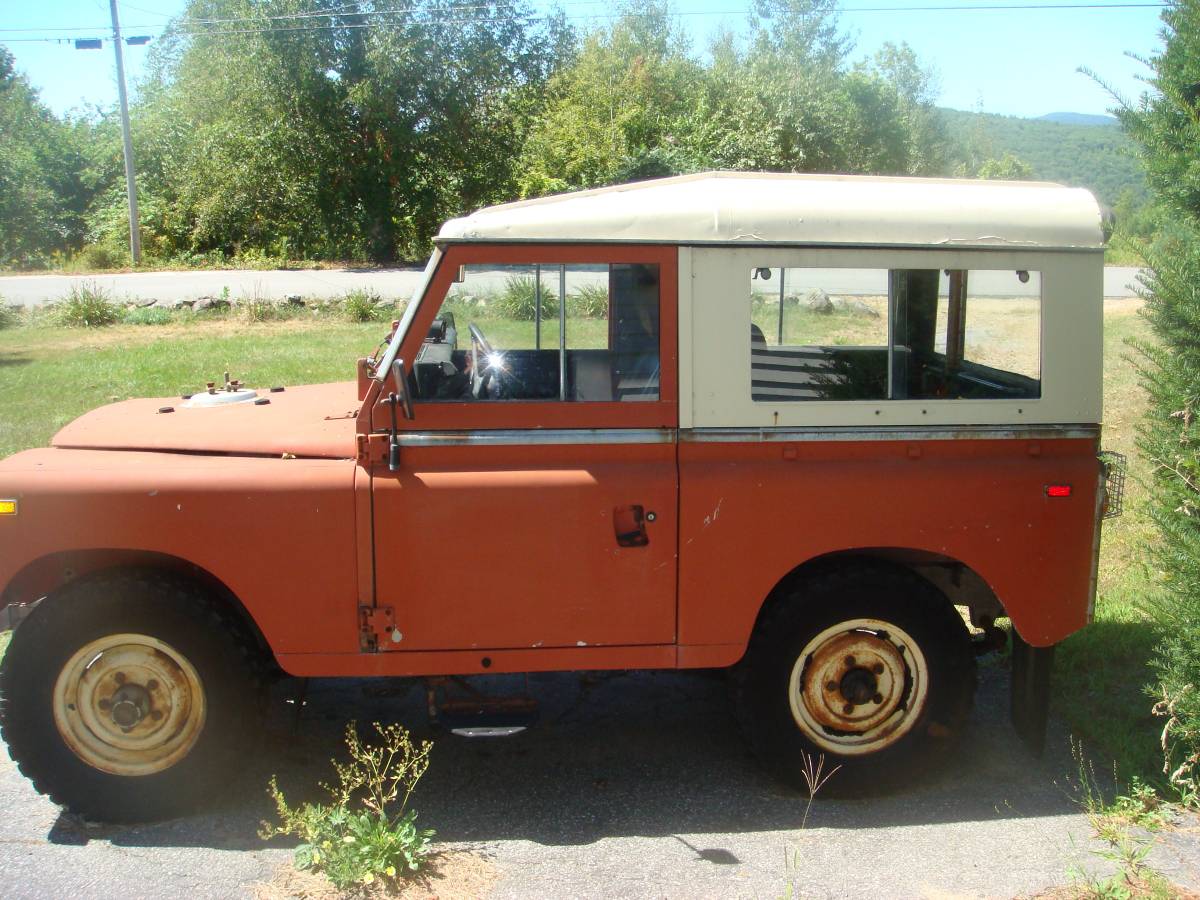 Land-rover-series-iii-1972-red-2