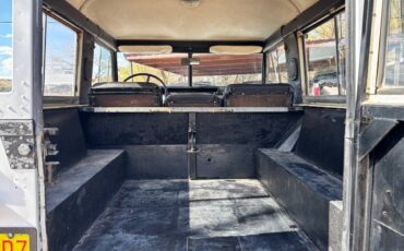Land-rover-series-iii-1973-white-5