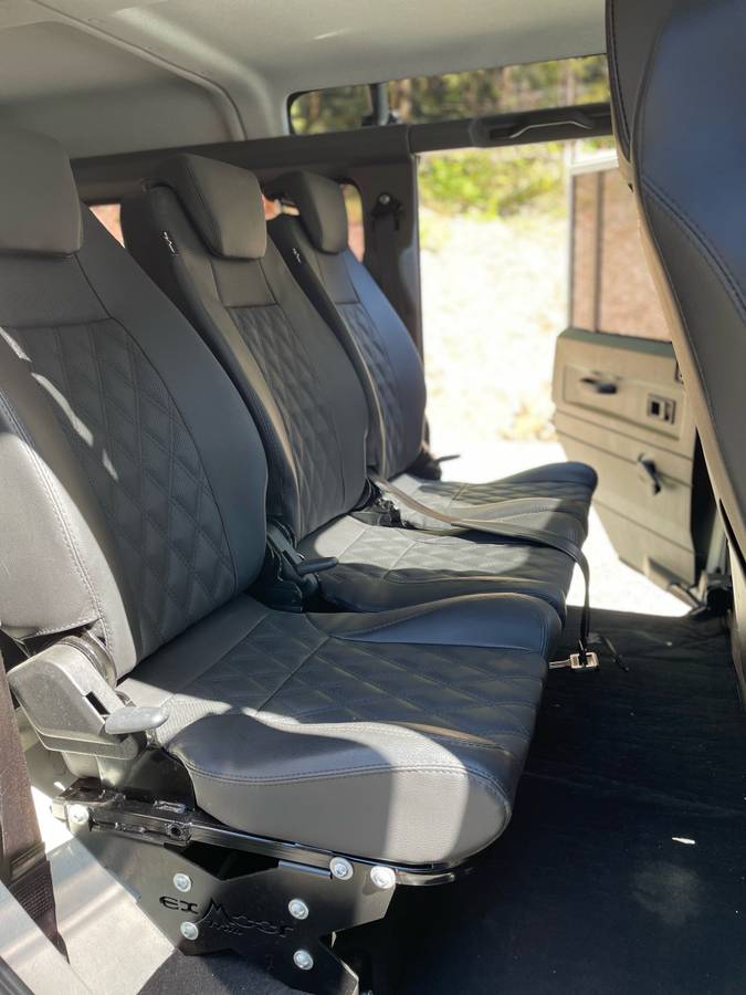 Landrover-defender-diesel-1994-white-16