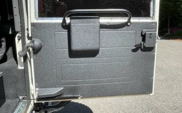 Landrover-defender-diesel-1994-white-17