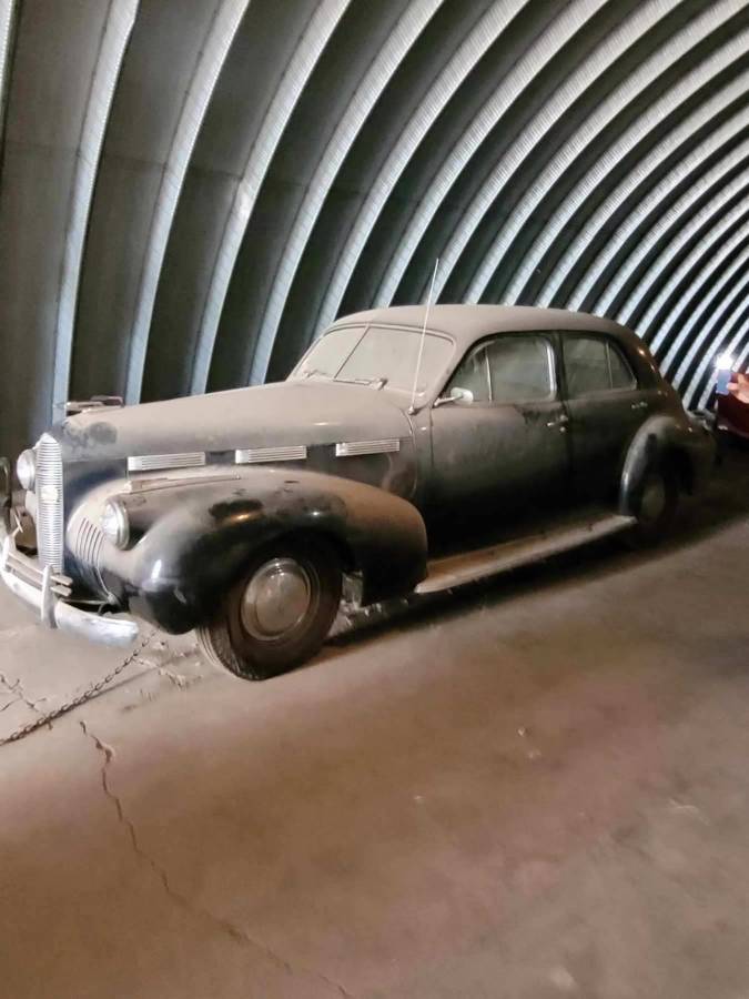 Lasalle-series-52-1940-black-2