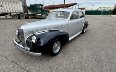 Lasalle-series-52-sedan-1940-silver-15