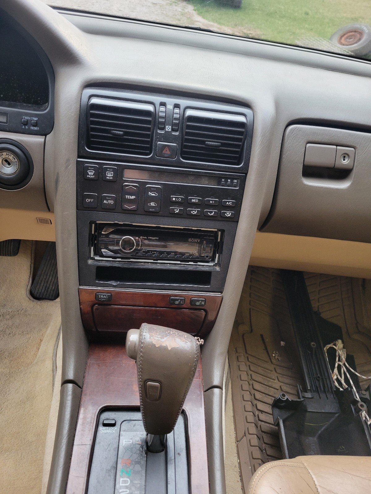 Lexus-LS-1991-9