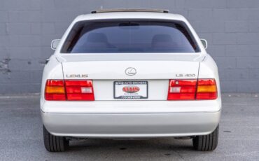 Lexus-LS-1996-Sedan-18