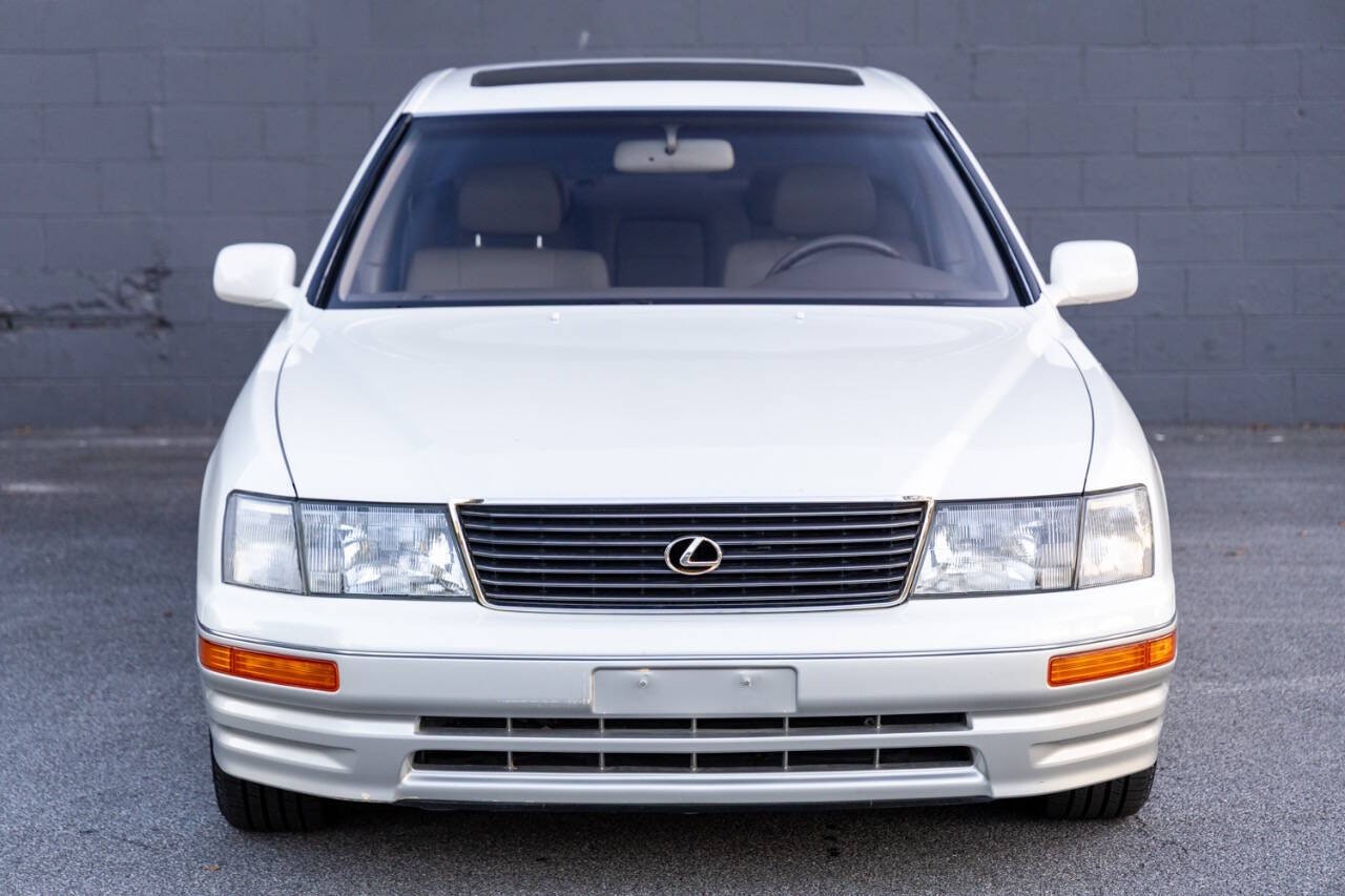 Lexus-LS-1996-Sedan-19