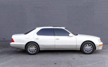 Lexus-LS-1996-Sedan-4