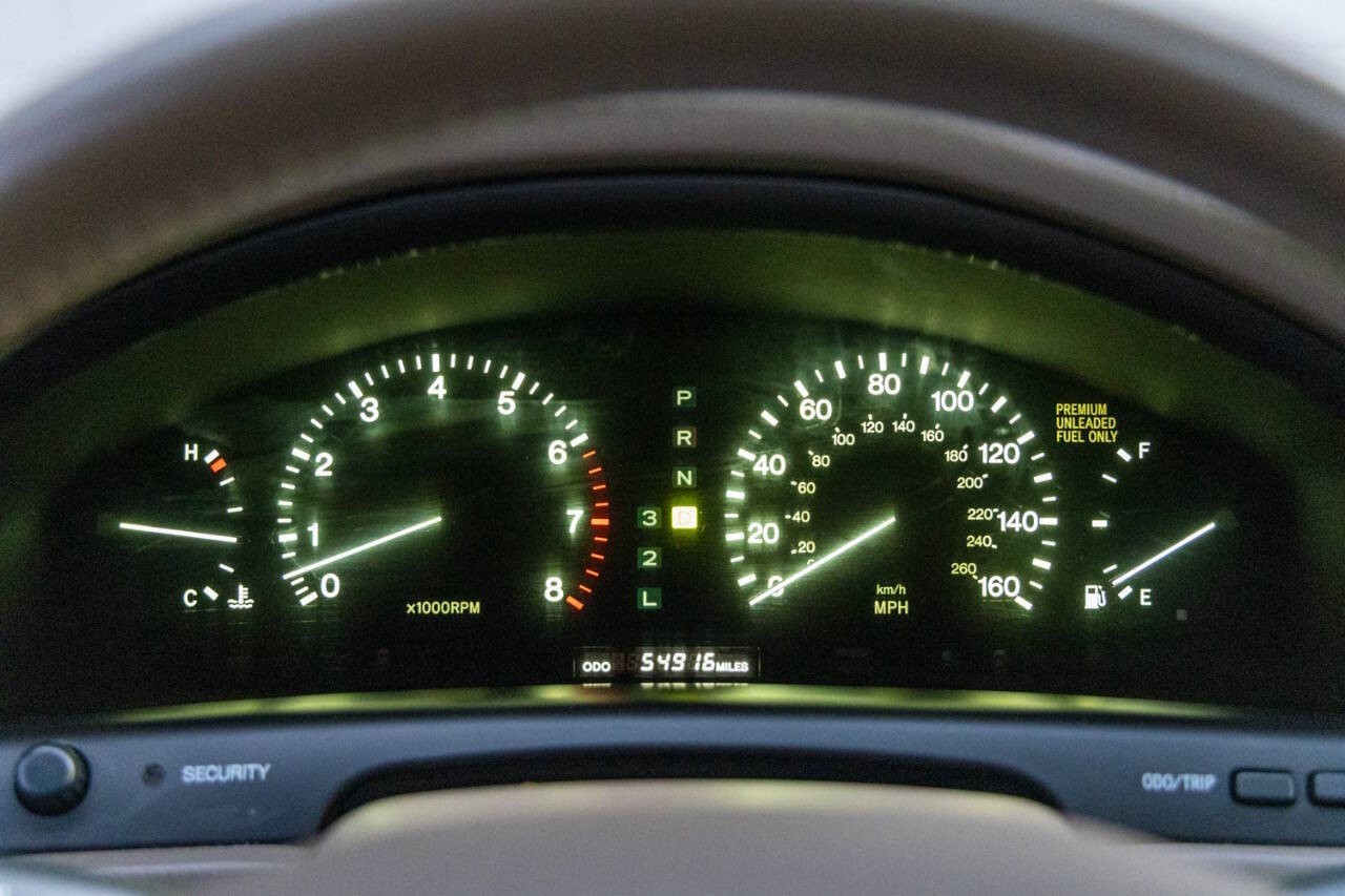 Lexus-LS-1996-Sedan-5