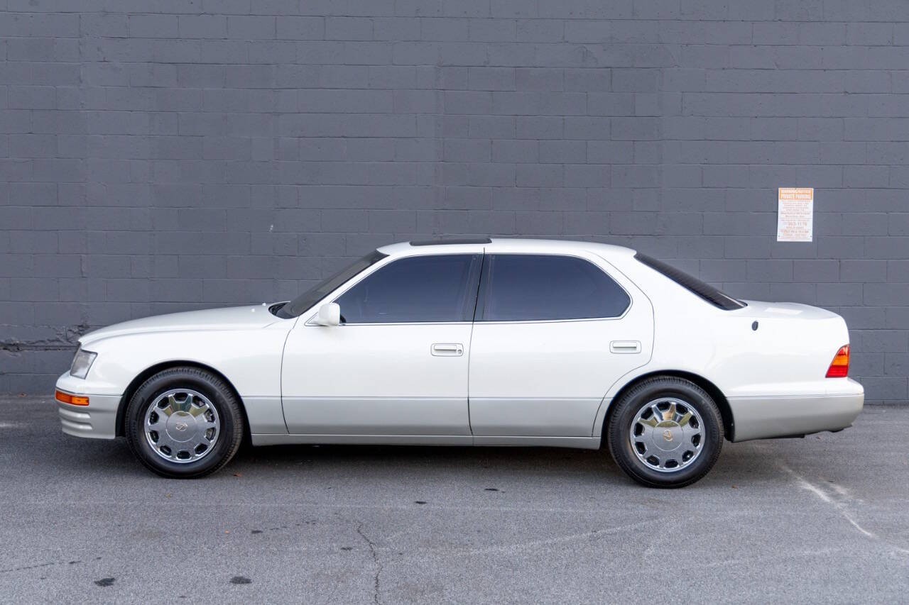 Lexus-LS-1996-Sedan-8