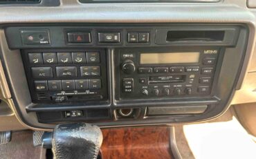 Lexus-LX-1996-SUV-12