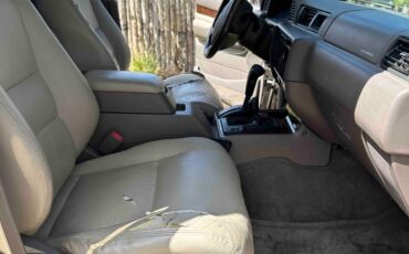 Lexus-LX-1996-SUV-16