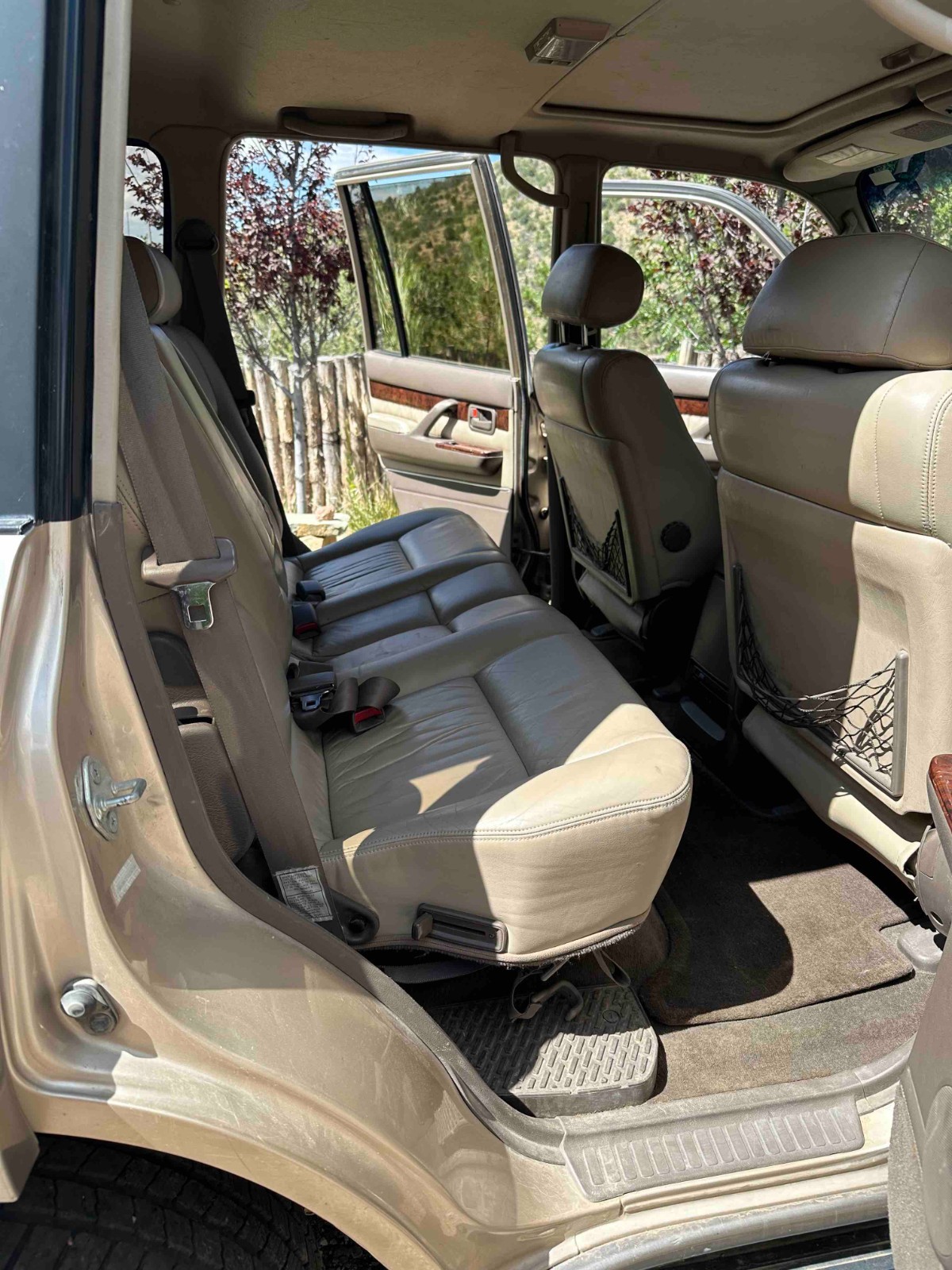 Lexus-LX-1996-SUV-19