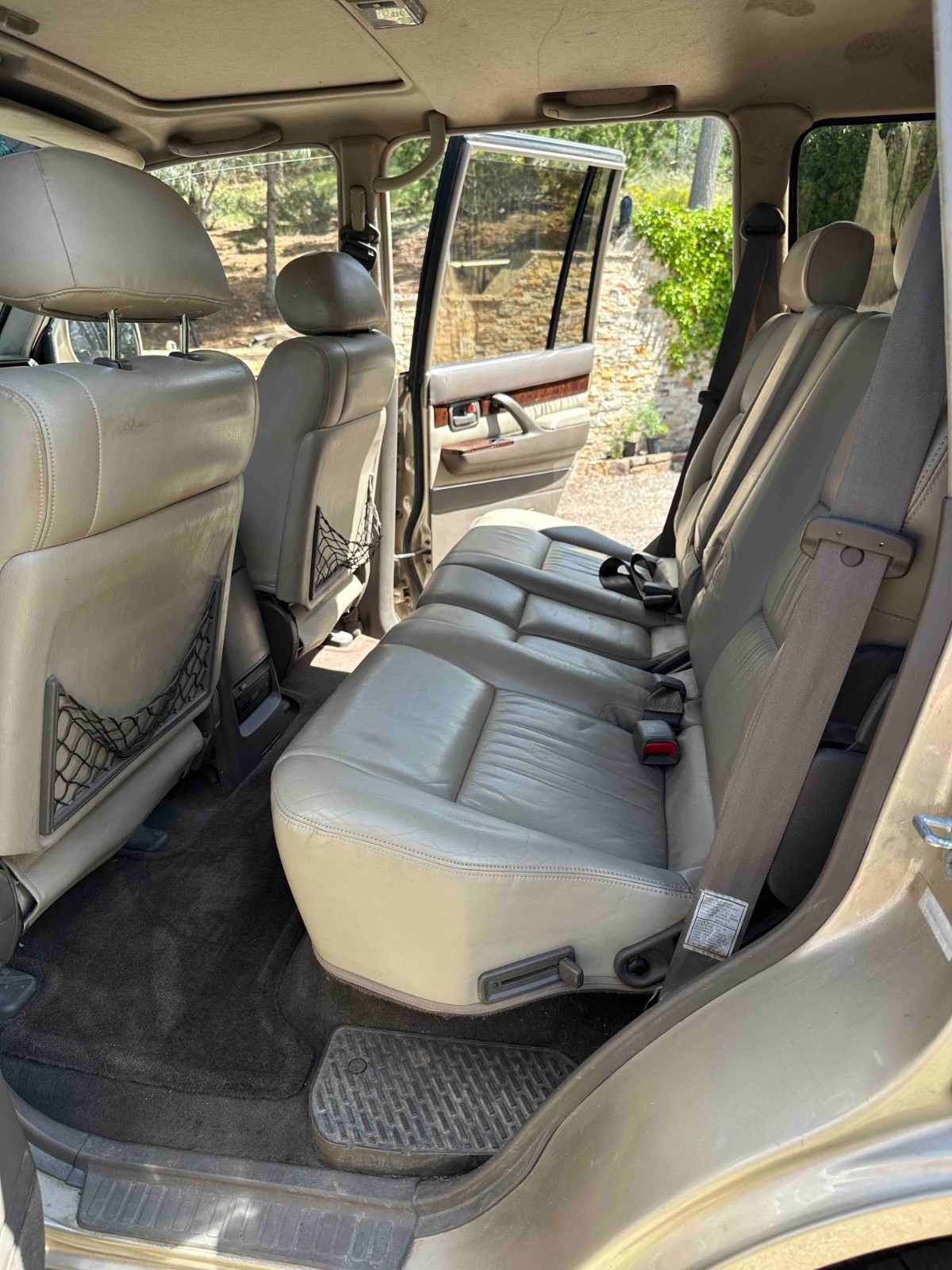 Lexus-LX-1996-SUV-20