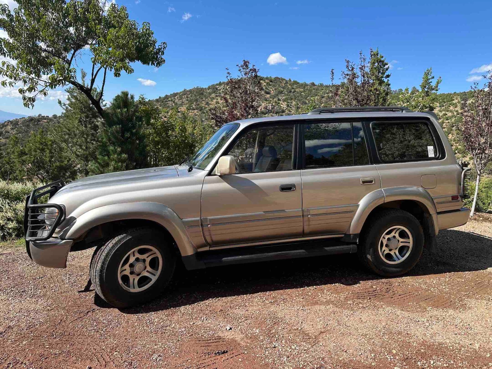 Lexus-LX-1996-SUV-6