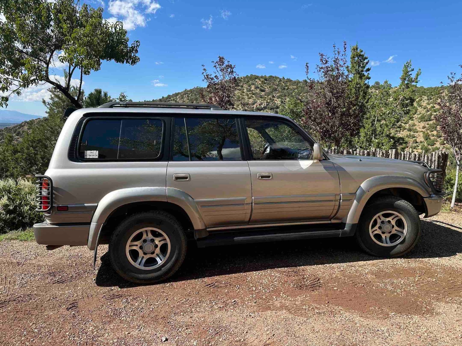 Lexus-LX-1996-SUV-7