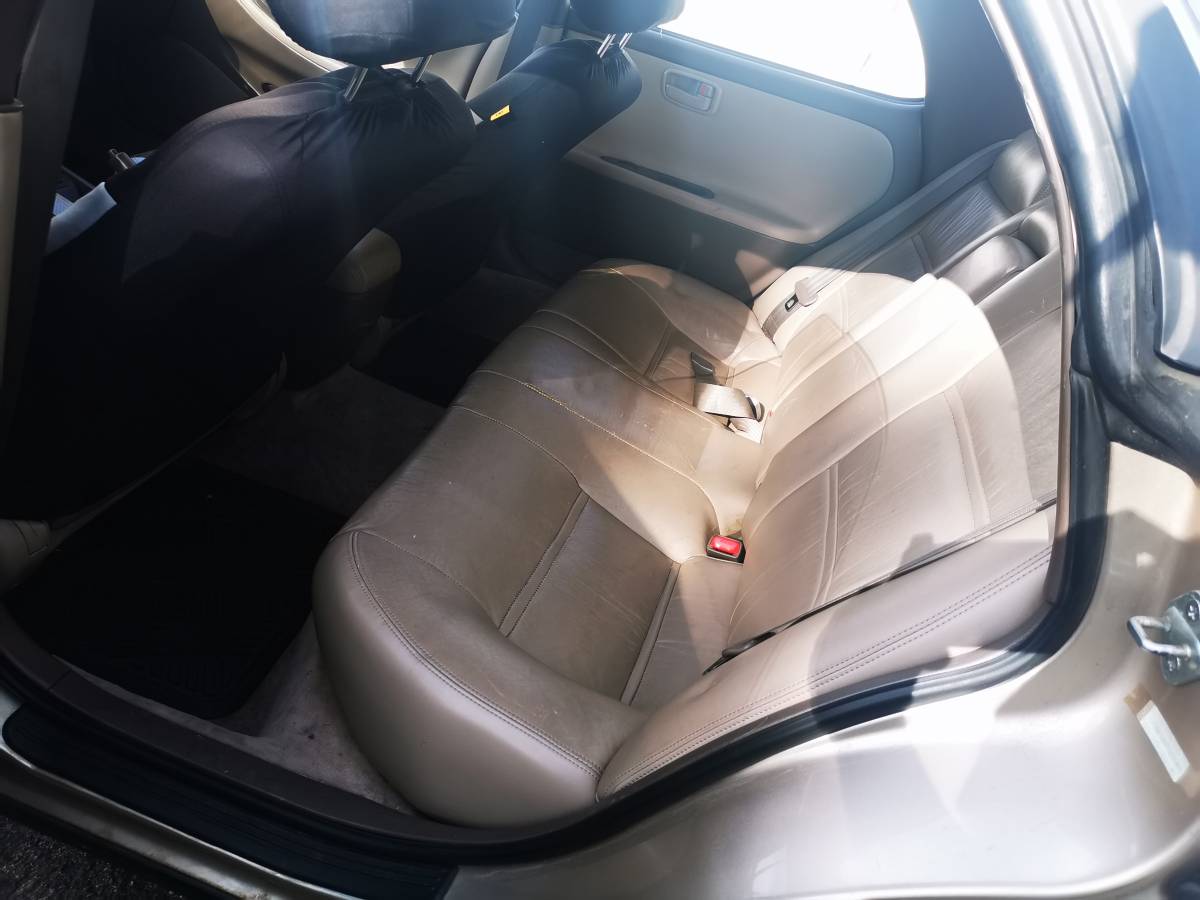 Lexus-es300-1996-custom-1