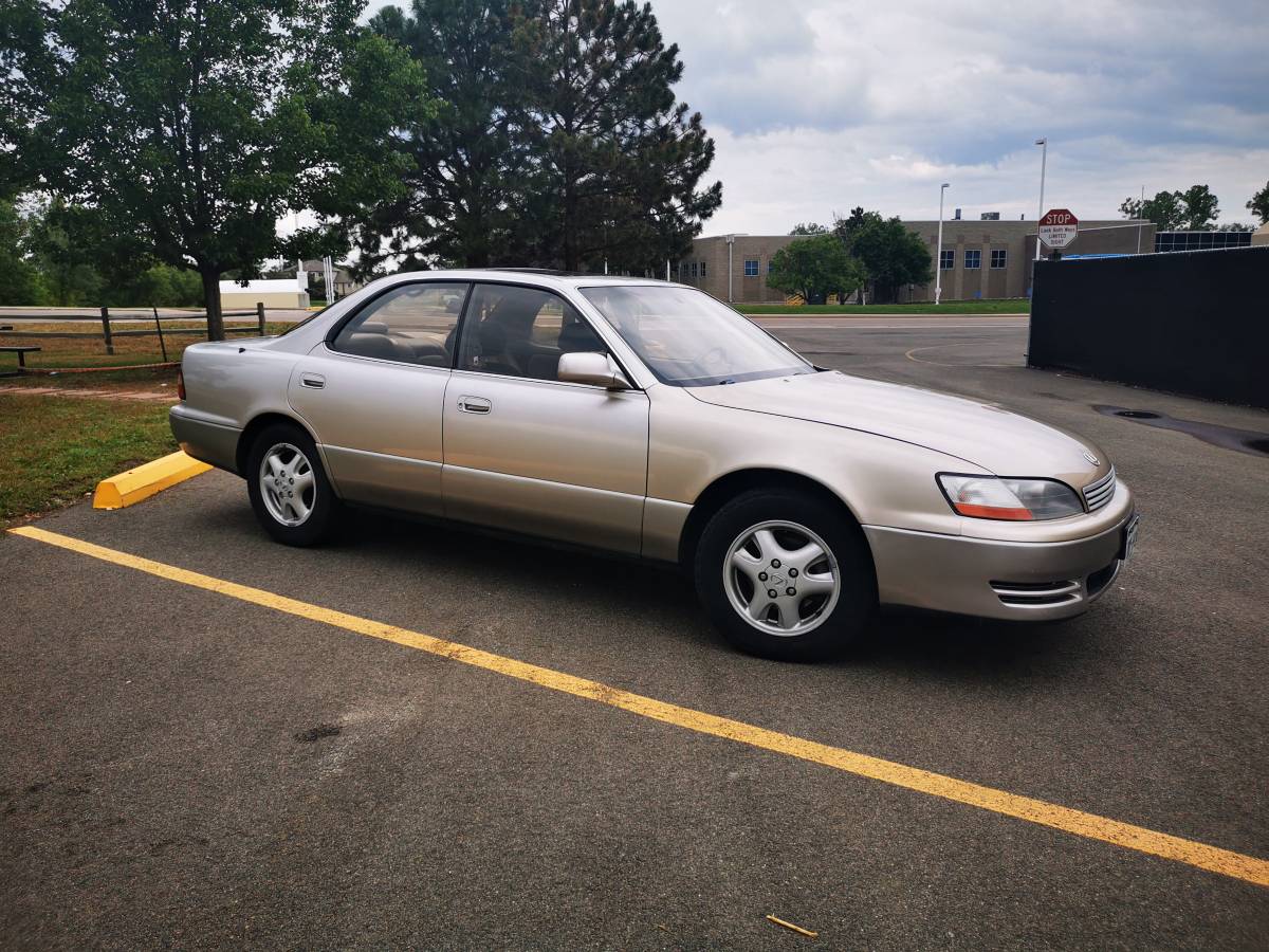 Lexus-es300-1996-custom-12