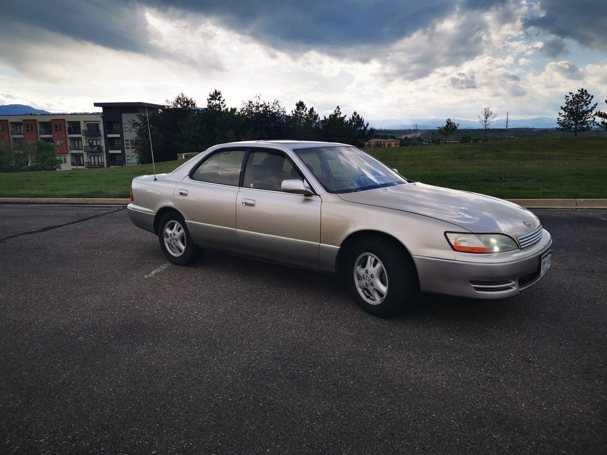 Lexus-es300-1996-custom