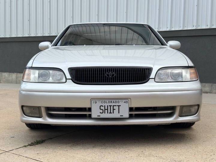Lexus-gs300-1993-white-11