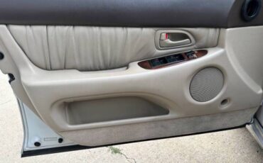 Lexus-gs300-1993-white-12