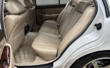 Lexus-gs300-1993-white-14