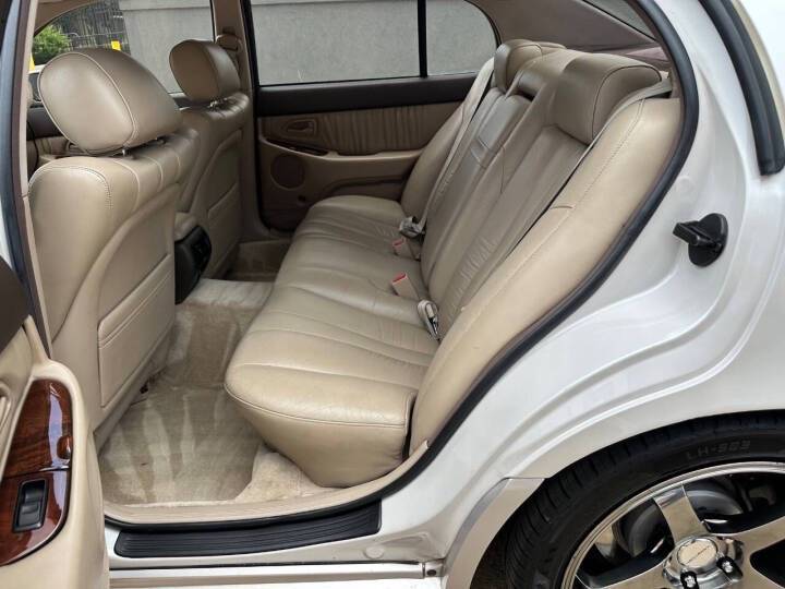 Lexus-gs300-1993-white-14
