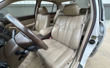Lexus-gs300-1993-white-17