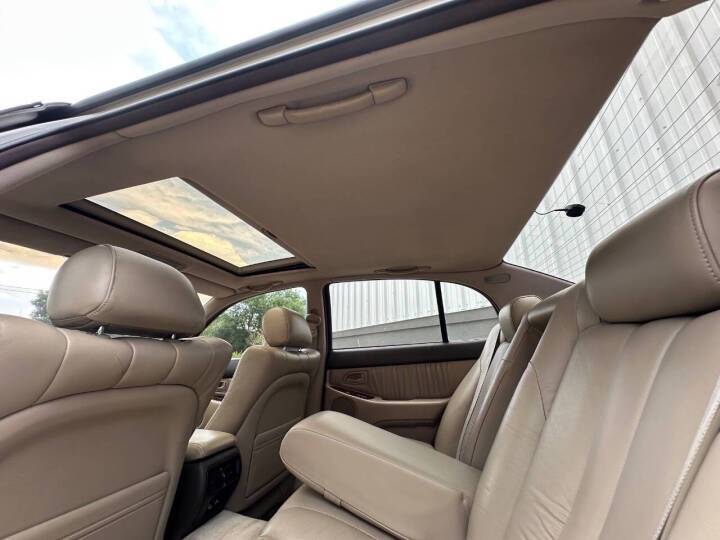 Lexus-gs300-1993-white-19