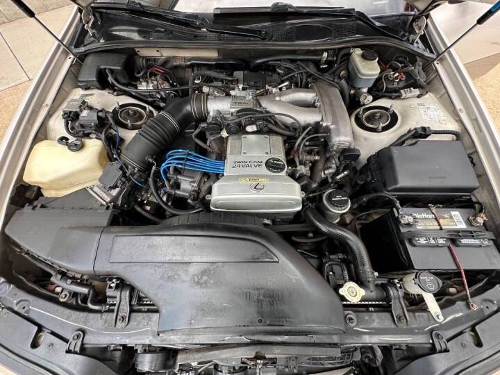Lexus-gs300-1993-white-20