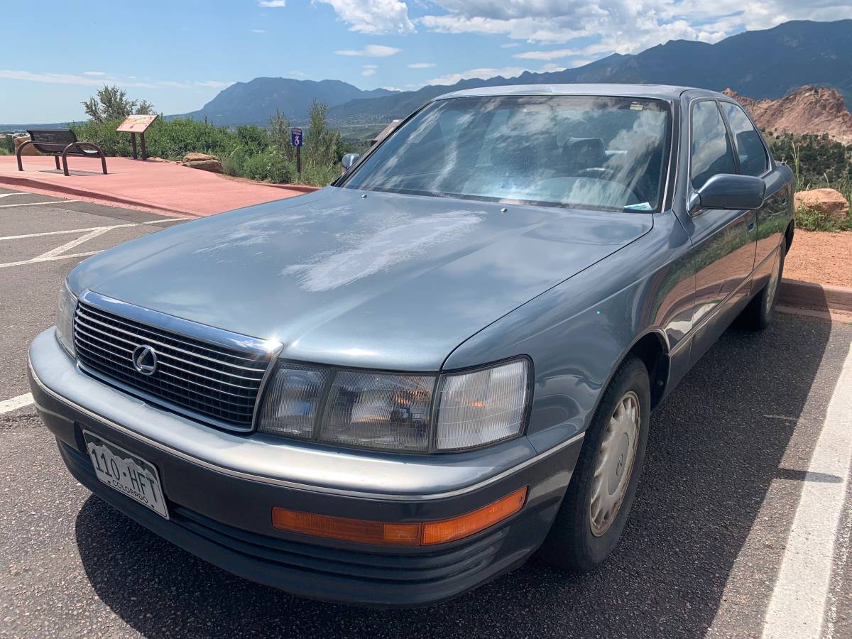 Lexus-ls-400-1990-grey-2