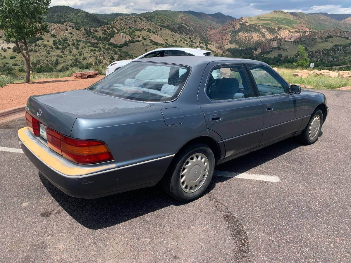 Lexus-ls-400-1990-grey-8