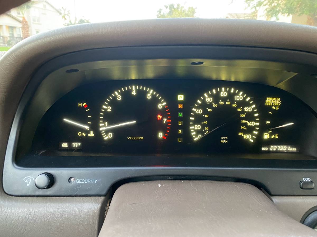 Lexus-ls-400-1994-11