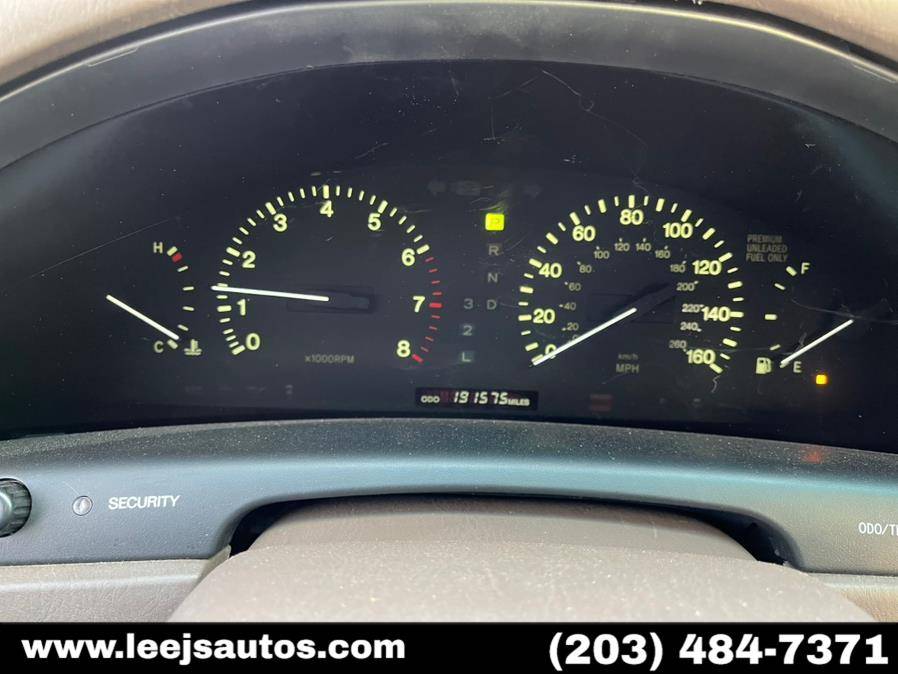 Lexus-ls-400-luxury-1995-7