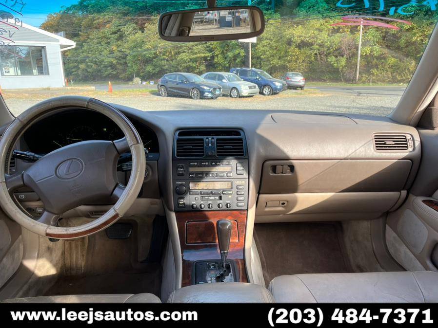 Lexus-ls-400-luxury-1995-8