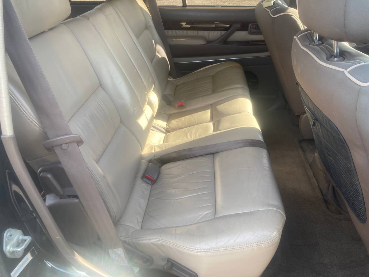 Lexus-lx-450-vx-limited-1996-black-10