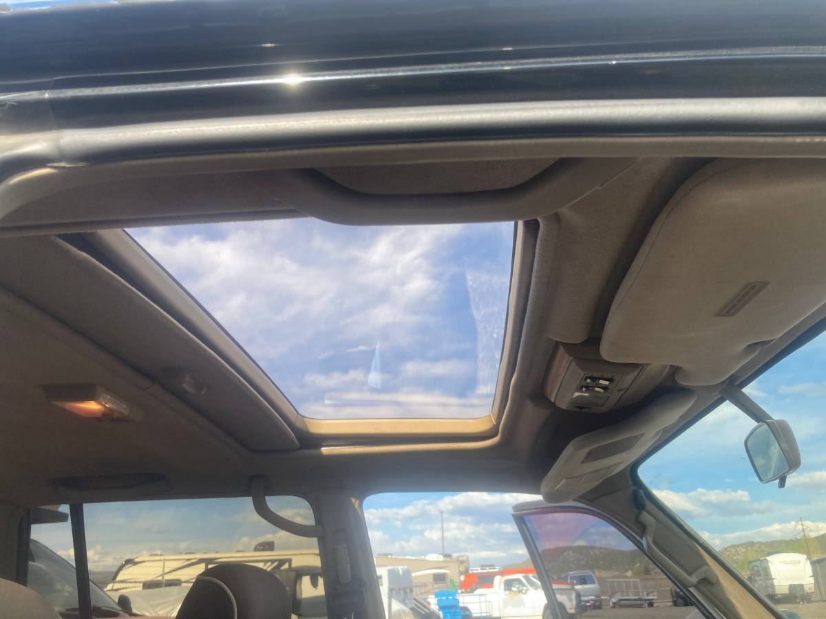 Lexus-lx-450-vx-limited-1996-black-17