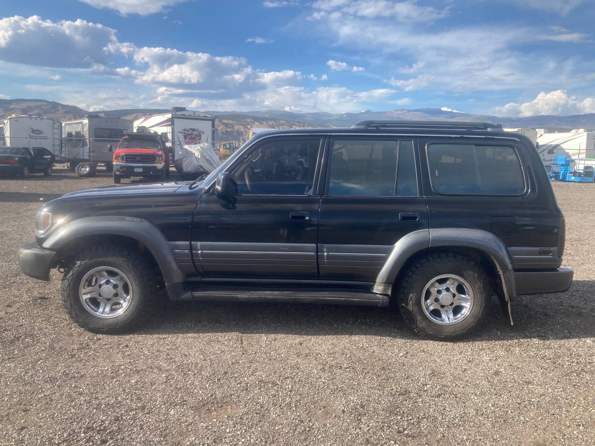 Lexus-lx-450-vx-limited-1996-black-2