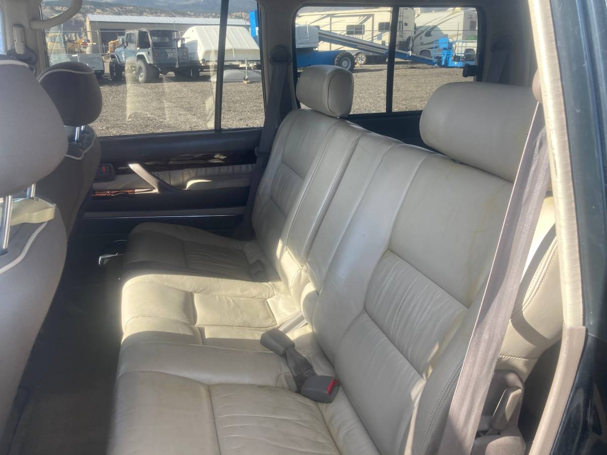 Lexus-lx-450-vx-limited-1996-black-9