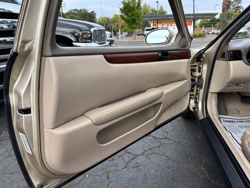 Lexus-sc-1992-custom-35