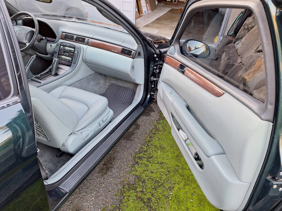 Lexus-sc300-1995-green-8