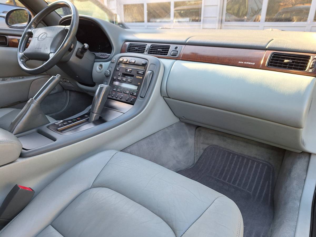 Lexus-sc300-1995-green-9