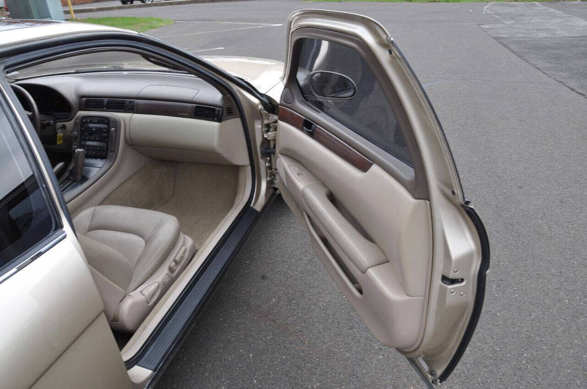 Lexus-sc300-1995-silver-34