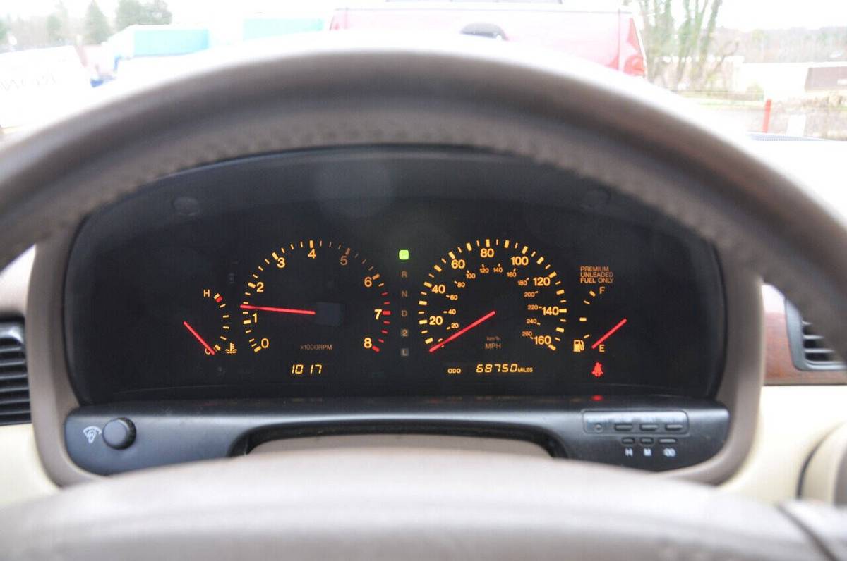 Lexus-sc300-1995-silver-7