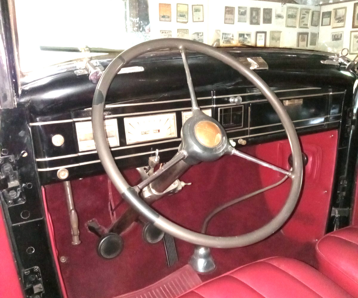 Lincoln-Brunn-1939-Convertible-14