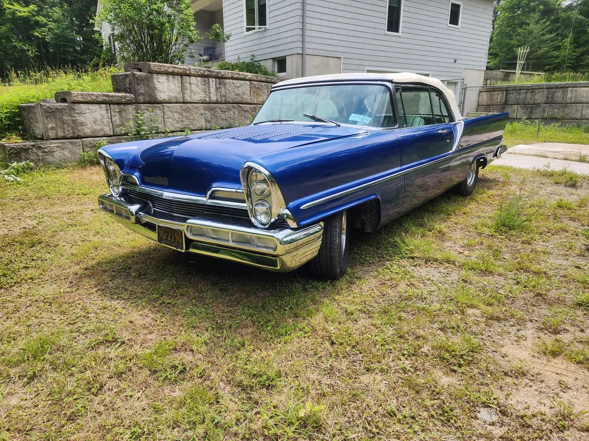 Lincoln-Capri-1957-Blue-White-11