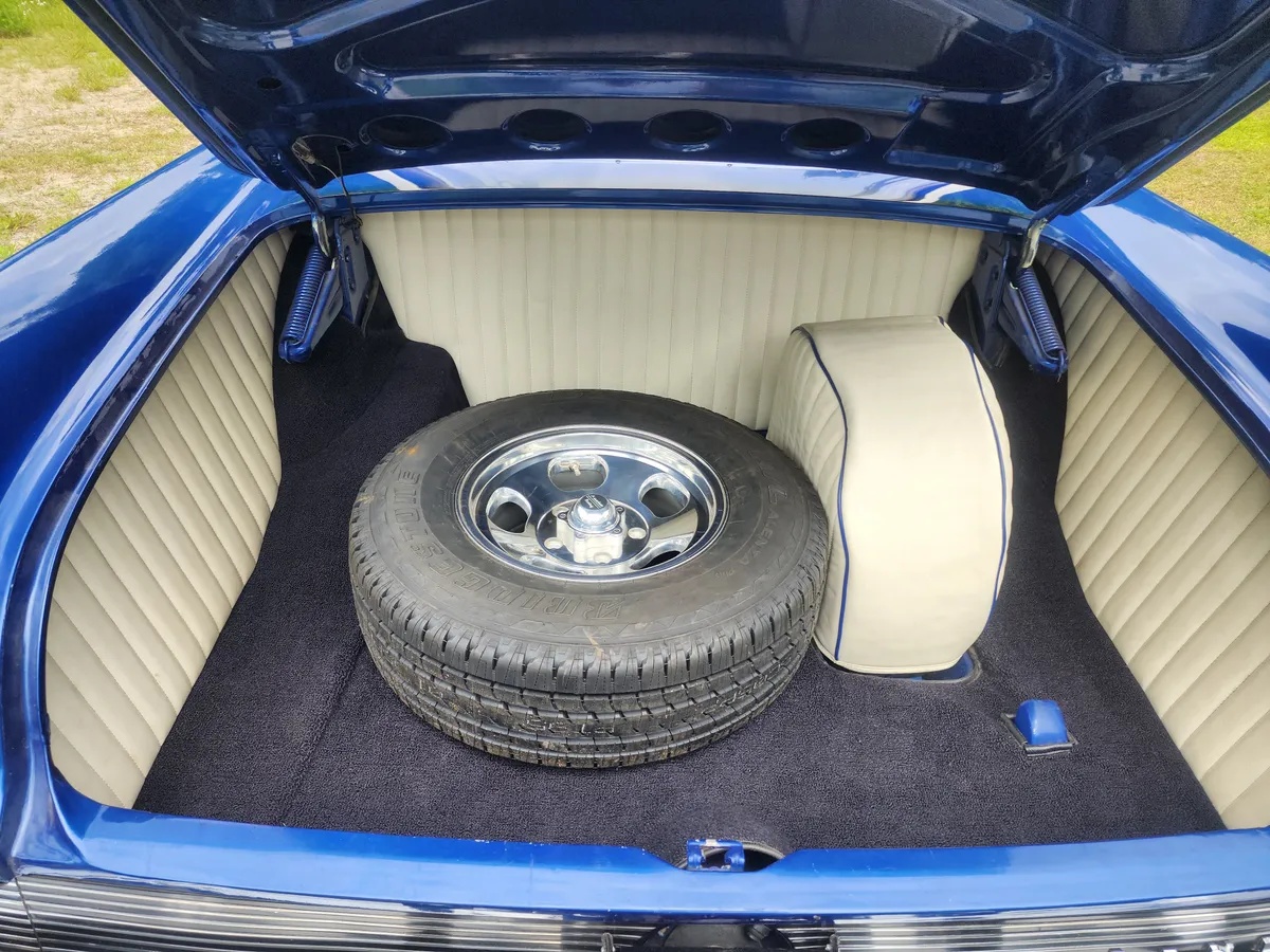 Lincoln-Capri-1957-Blue-White-14
