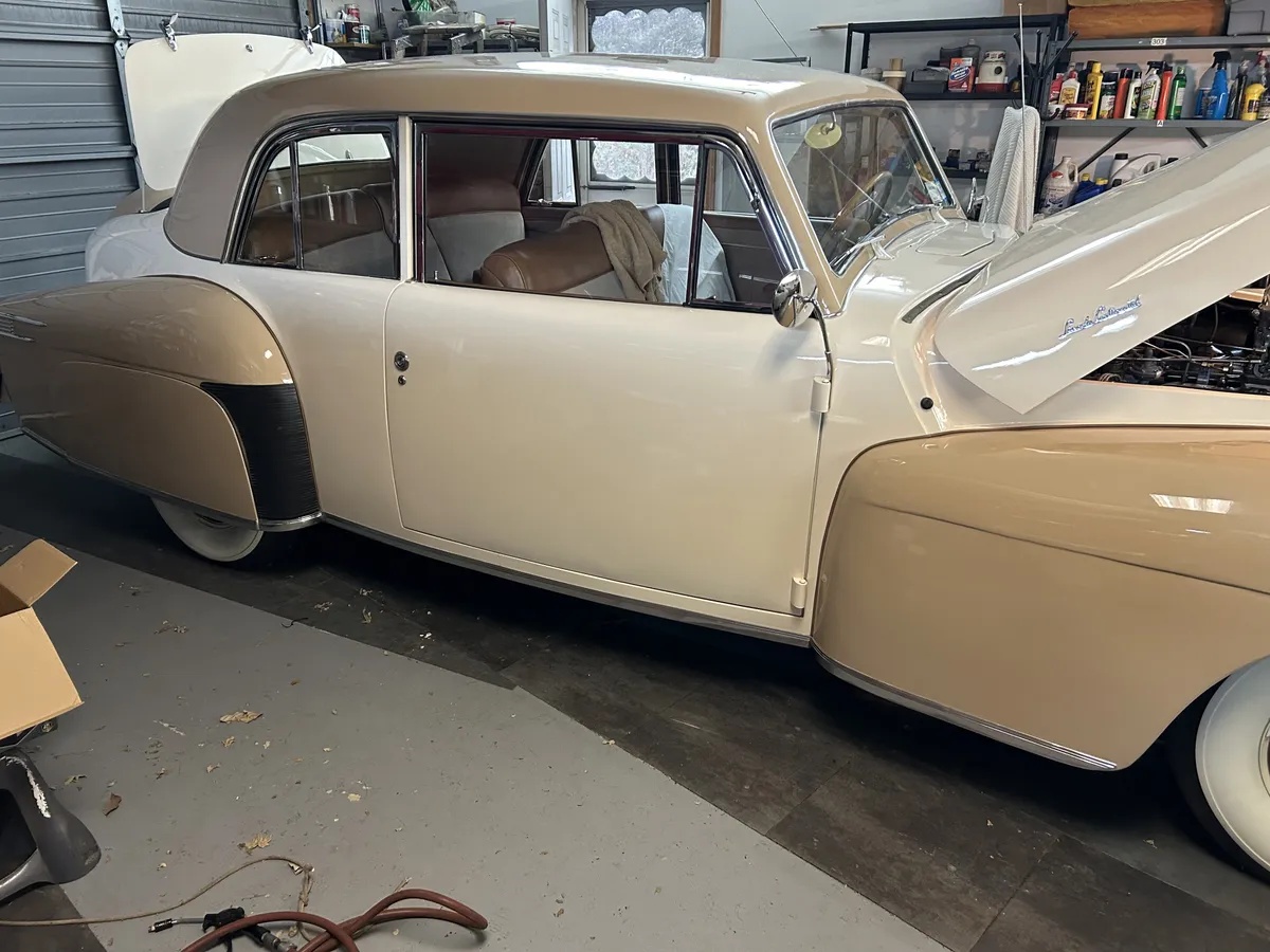 Lincoln-Continental-1946-Beige-Tan-15